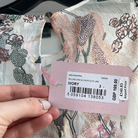 Ted Baker Willow long sleeve ruffle dress floral/ivory. Size 3. NWT - Picture 7 of 8